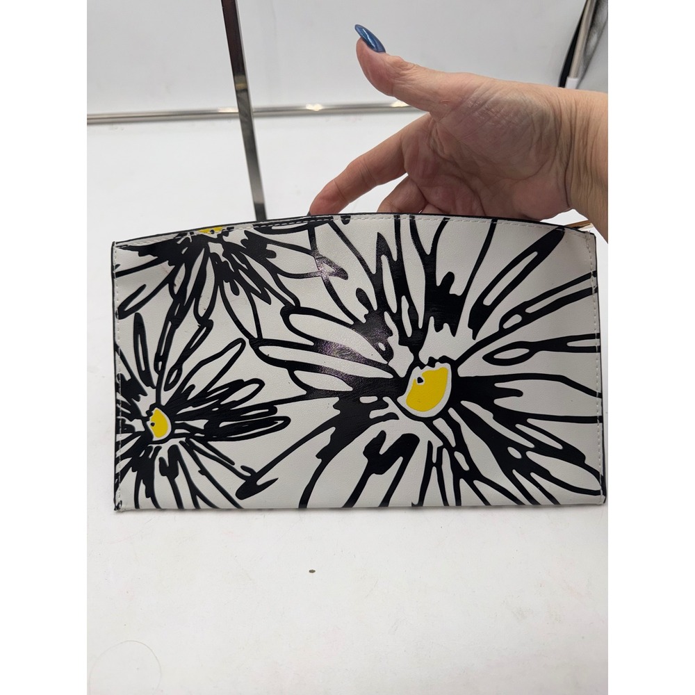 Reed Floral Daisy Faux Leather Zip Pouch Clutch Bag White Black Yellow - Picture 9 of 9